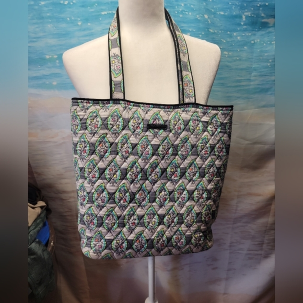 Vera Bradley quilted floral Tote Bag‎